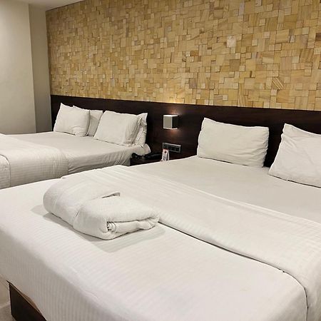 Diviyum Manor Hotel Порт Блеър Екстериор снимка